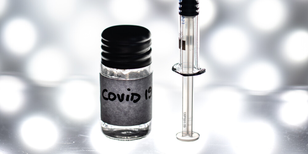 Francija plāno nodrošināt Covid-19 vakcīnas bez maksas