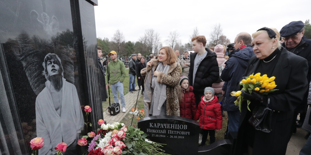 «Это падальщики! Им нужна нажива!»: обидчиков вдовы Баталова выгоняли с похорон