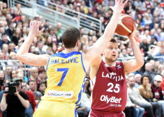 Latvijas vīriešu basketbola izlases spēlētājs Mārtiņš Laksa pēdējā laikā spēlē ļoti sekmīgi uzbrukumā.