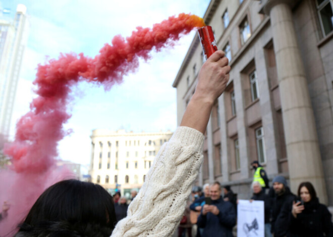 Covid-19 в Латвии: сектанты против масок, мусульманин пугает виселицей