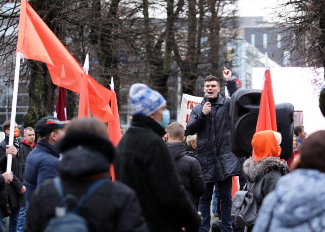 Ожидаемое "народное собрание" в Риге становится все более загадочным