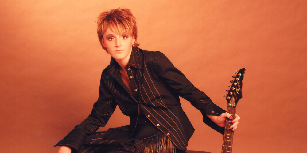 Pirms vairāk nekā 15 gadiem, kad Agneses dziedātās dziesmas bija Latvijas mūzikas topu virsotnēs.