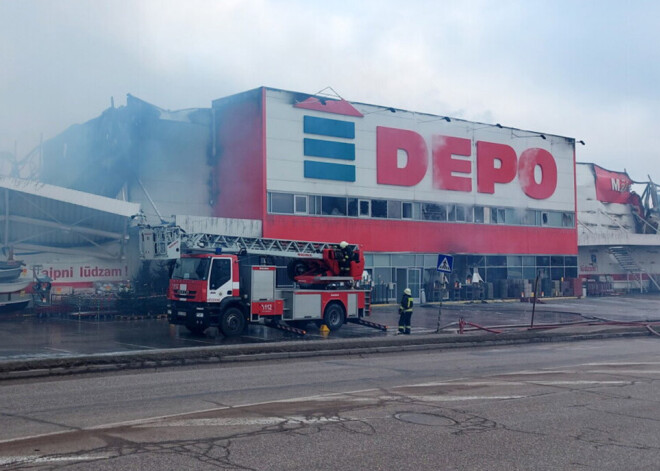 Rēzeknē nodegušā "Depo" manta bijusi apdrošināta; darīs visu iespējamo, lai veikalu atjaunotu
