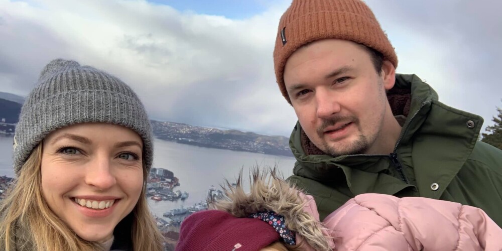 Pāra pirmdzimtajai meitai Paulai ir pieci gadi.