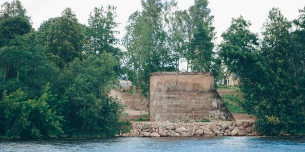 Jumpravas pagastā atklājas Hitlera tilta balsti. Nezināmais Latvijas noslēpums