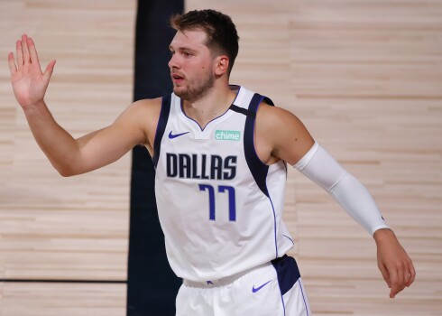 Luka Dončičs pagājušās sezonas izslēgšanas spēlēs bija vizuāli krietni slaidāks. 