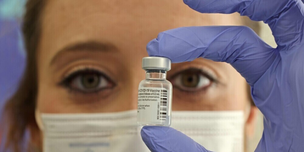 Евросоюз разрешил использовать в ЕС вакцину Pfizer-BioNTech