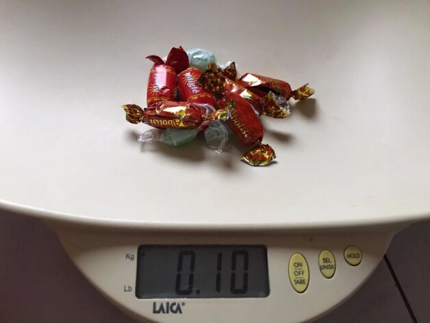 Tik mazā saujiņā konfekšu ir 10 grami cukura.