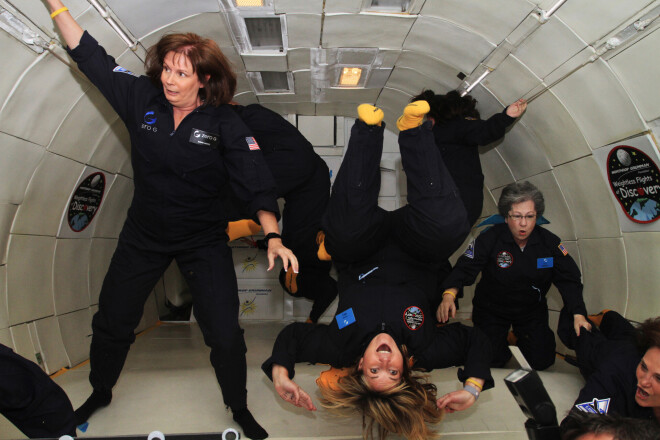 Participants of the ZERO-G flight go weightless during a parabolic maneuver over the Gulf of Mexico, September 20, 2010. (Photo by James Edward Bates/Biloxi Sun Herald/MCT/Sipa USA)