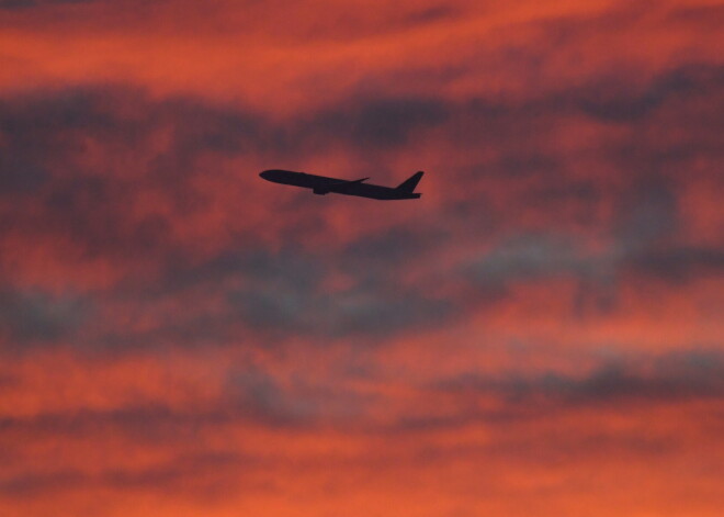 Lielbritānijā dzīvojošie latvieši atrod citus veidus, kā nokļūt mājās