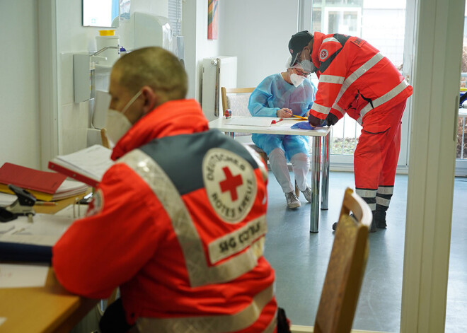 Drūma diennakts Vācijā: Covid-19 upuru skaits pirmo reizi pārsniedzis tūkstoti