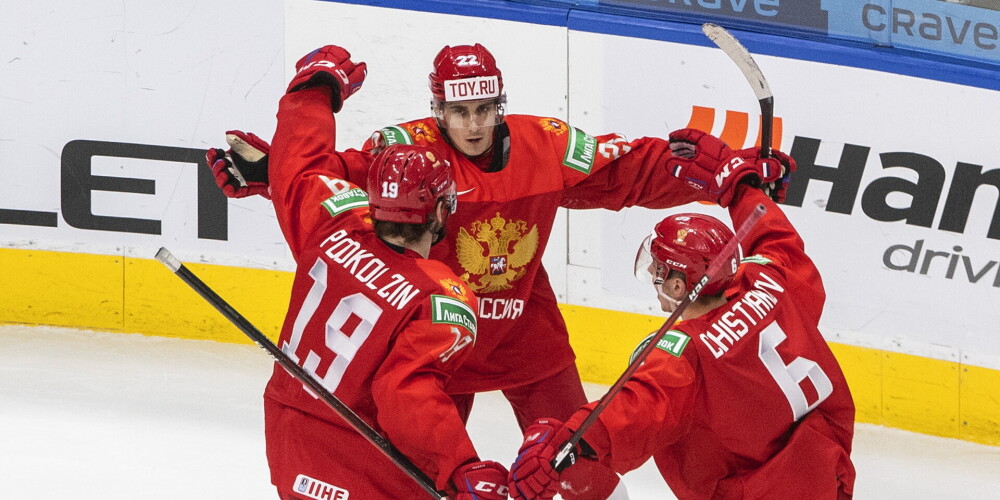 Krievijas jaunie hokejisti pārtrauc zviedru 54 uzvaru sēriju junioru pasaules čempionātos