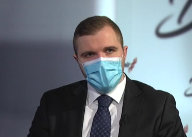 Антитела сохраняются дольше после болезни Covid-19 или вакцины от нее?