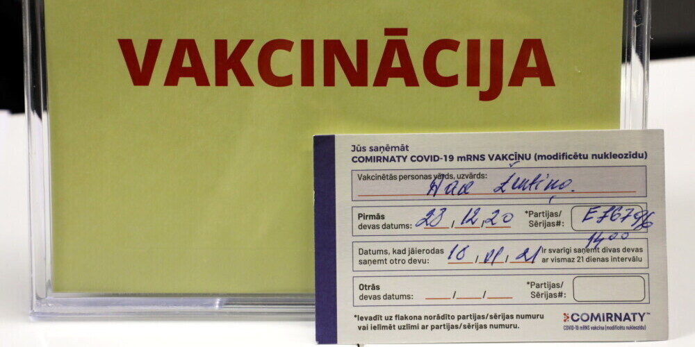 Вакцинация медиков от Covid-19 далее будет обеспечена и в остальных больницах Латвии