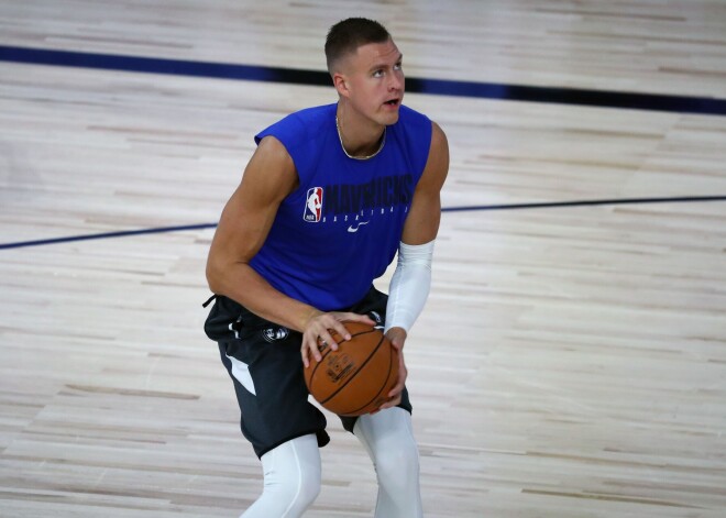 Porziņģis ceturtdien pret "Nuggets" vēl nespēlēs