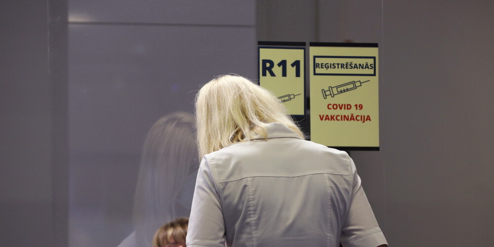 Latvijā sāk ģimenes ārstu vakcinēšanu pret Covid-19