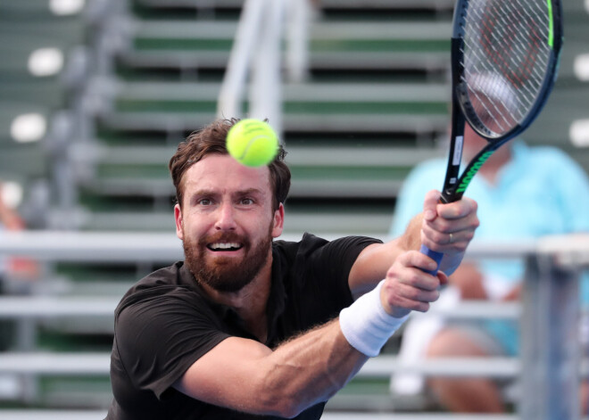 Ernests Gulbis "Australian Open" izstājas jau kvalifikācijas pirmajā kārtā