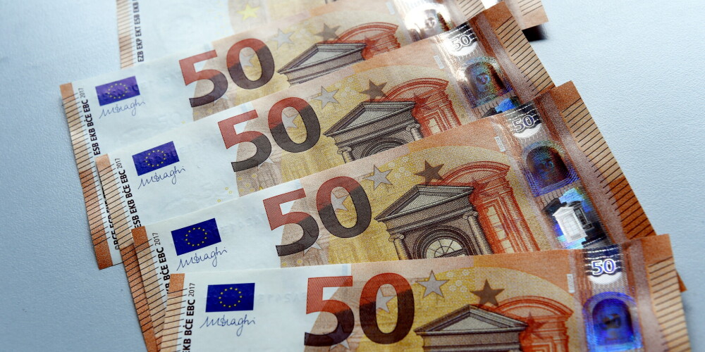 Dīkstāves pabalsta minimālo slieksni cels līdz 500 eiro