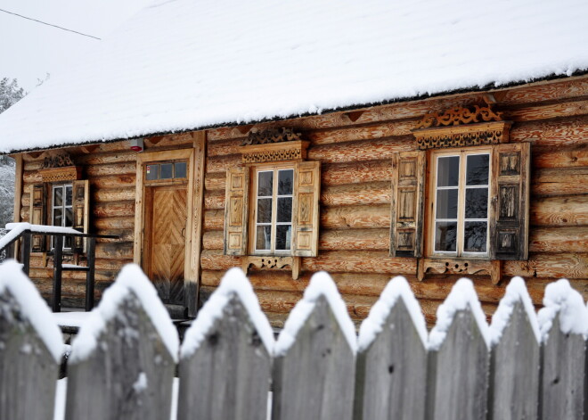 Ceturtdien sāks pazemināties gaisa temperatūra