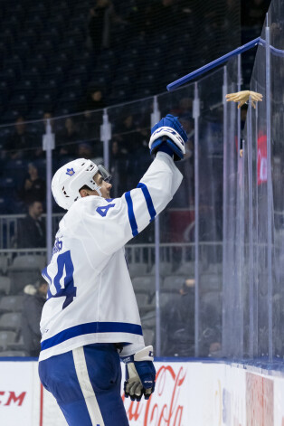 Interesanti, ka Kristiāna Rubīna treniņu halle Toronto atrodas blakus NHL Slavas zālei. Viņš hokeja svētvietu jau paguvis apmeklēt.