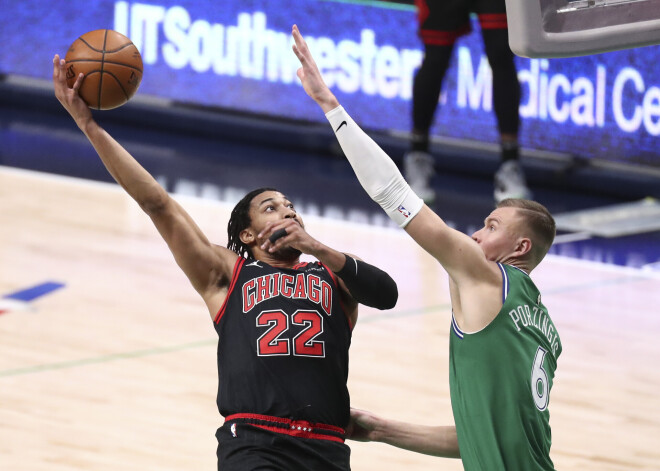 Dončičs un Porziņģis nespēj palīdzēt novājinātajai "Mavericks" uzvarēt "Bulls"