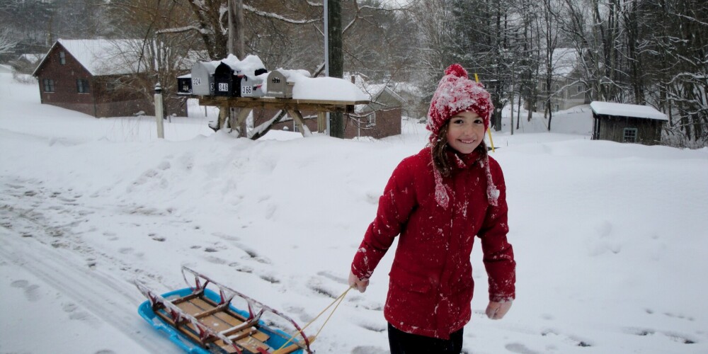 Palielinājies ziemas priekos gūto traumu skaits: mediķi lūdz vecākus pievērst uzmanību drošībai