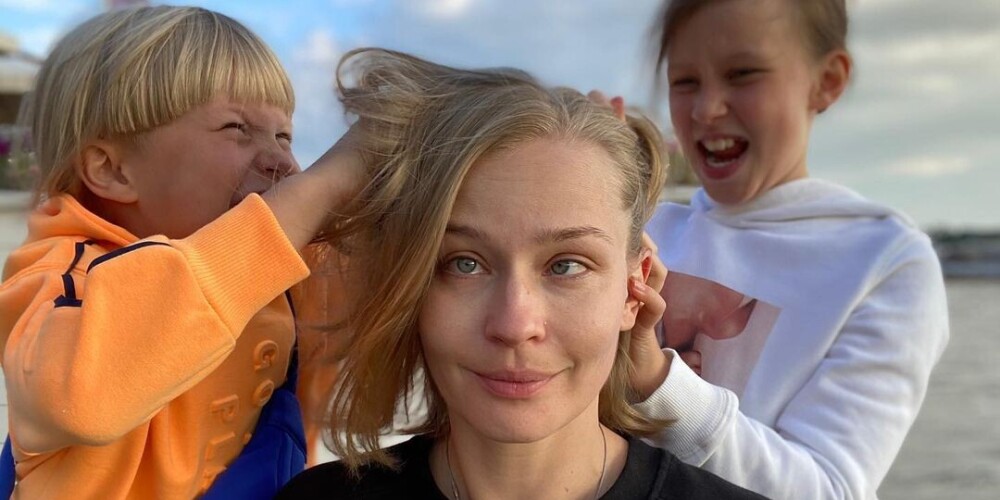 Юлия Пересильд показала подросших дочерей от 69-летнего режиссера