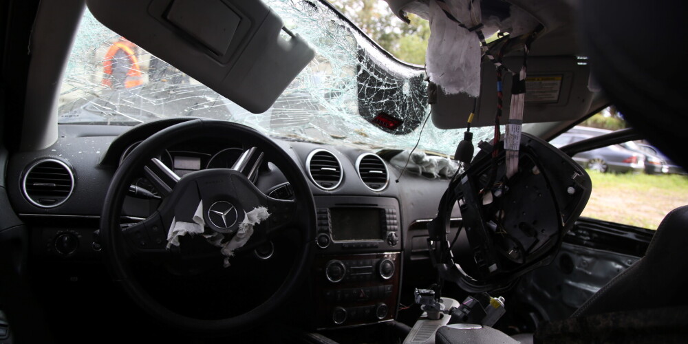 Трагическая авария в Лудзе: водителя потерявшей управление машины спасти не удалось