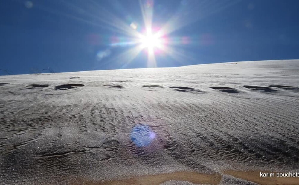 VIDEO: sniegu šogad sagaida pat Sahāras tuksnesī