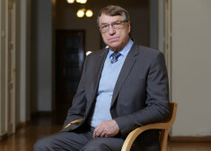 Ivars Kalviņš. Dr. hab. chem., profesors