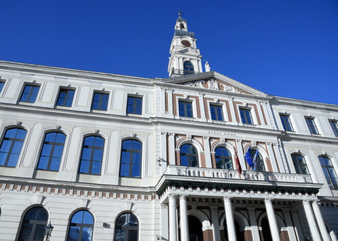 Rīgas domes budžetu plāno ar 124 miljonu eiro deficītu; izdevumi pārsniegs miljardu