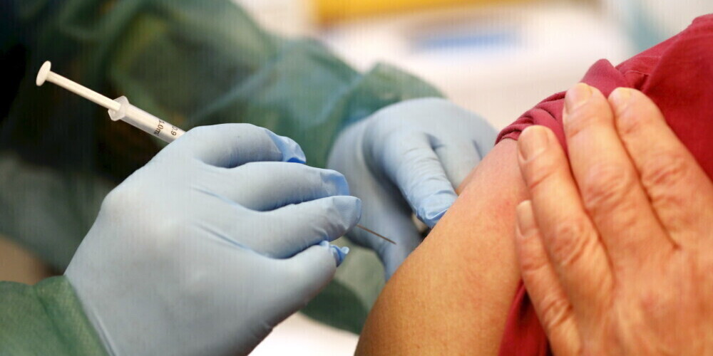 В ВОЗ не считают, что смерти пожилых людей связаны с вакциной Pfizer
