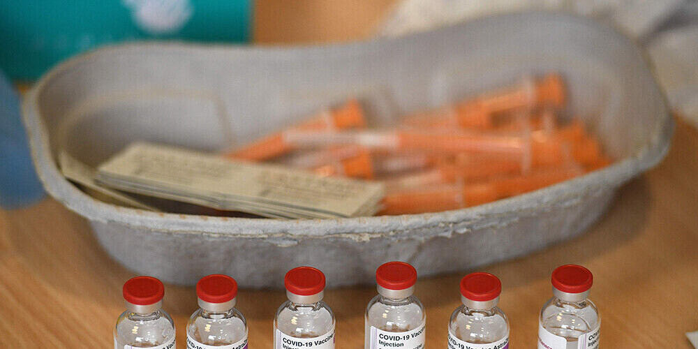 Страны Балтии призывают ЕС разрешить доставку вакцины AstraZeneca до ее подтверждения