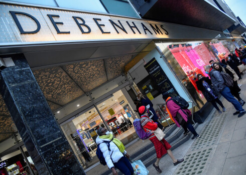 "Debenhams" slēgs visus veikalus un likvidēs 12 000 darbavietu