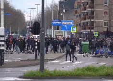 Vissmagāk cietusi Eindhovena, kur notika policijas sadursmes ar nekārtību dalībniekiem.