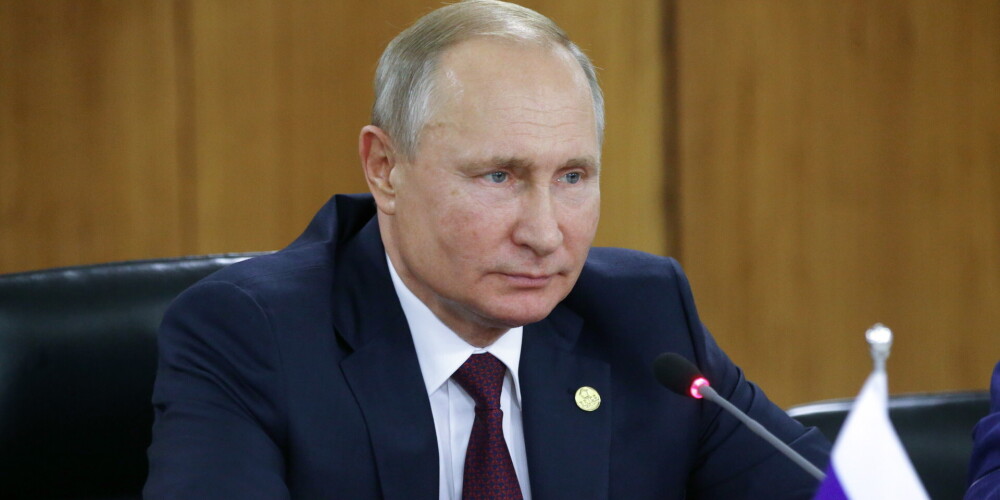 Putins vēlas aizliegt komunistu un nacistu noziegumu pielīdzināšanu