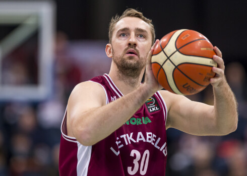 Rihards Kuksiks Panevēžas "Lietkabelis" kreklā. 