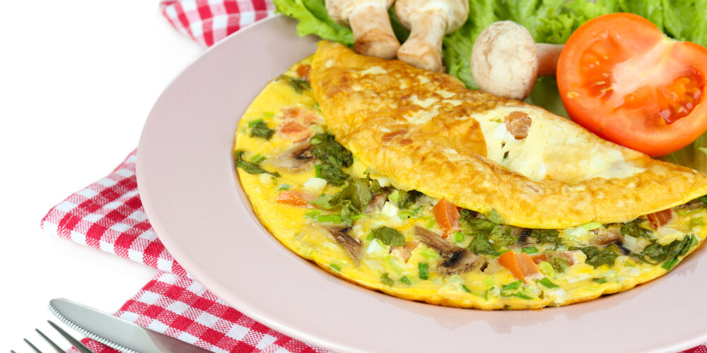 Omlete ar cukīni un šampinjoniem