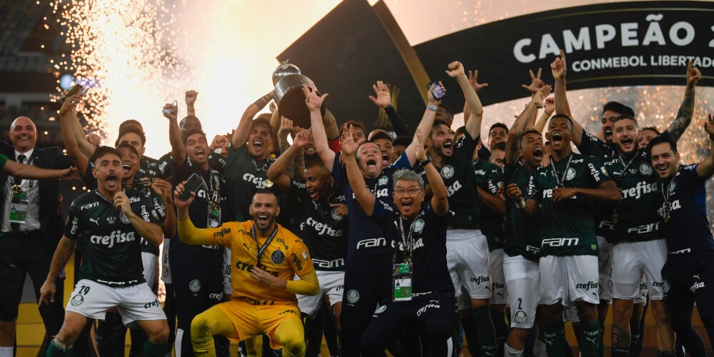 Sanpaulu "Palmeiras" futbolisti pirmo reizi kopš 1999. gada triumfē "Copa Libertadores"