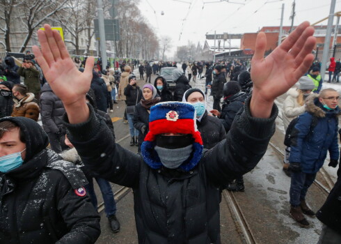 Krievijā protestos Navaļnija atbalstam aizturēto skaits pārsniedzis 5000