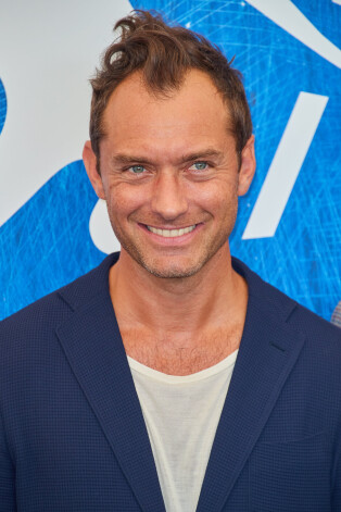 Džūda Lovs priecājas, ka kļūst vecāks, jo cilvēki vairs nepievēršot tik lielu uzmanību viņa izskatam un intervijās runājot par darbu, nevis viņa matu līniju, kura atkāpjas.