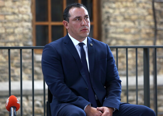 Riekstiņš neizpratnē, kāpēc IIHF "tik ilgi stiepa gumiju un spēlēja kaut kādas aizkulišu spēles"