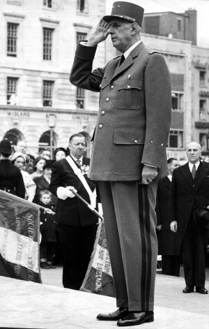 Francijas prezidents Šarls de Golls Trafalgāra laukumā Londonā. 1960. gada 5. aprīlis.