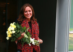  Несмотря на тяжелую болезнь и деформированные ступни, Юлия Началова до самого конца не отказывалась от каблуков, чтобы выглядеть идеально