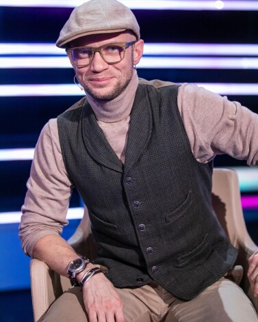 Кто бы мог подумать, что Заяц заговорит голосом Дмитрия Хрусталева