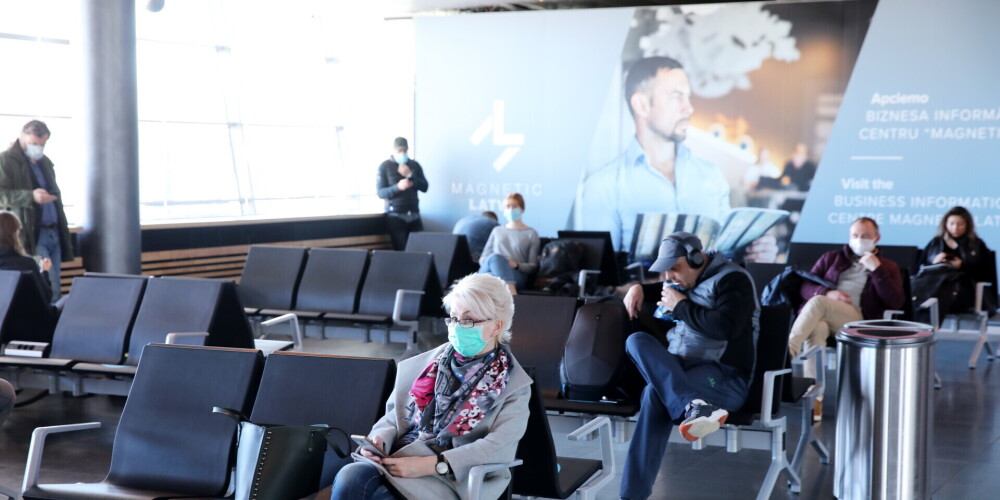 В аэропорту "Рига" в январе обслужено на 90,4% меньше пассажиров