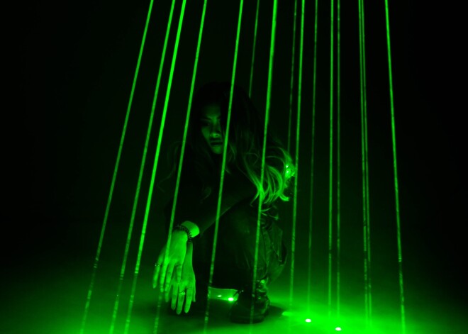 Ребенку сожгли глаз, ослепив лазером в театре