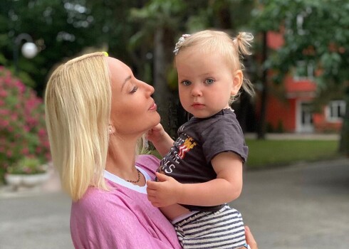 Лера Кудрявцева застала 2-летнюю дочь за странным занятием