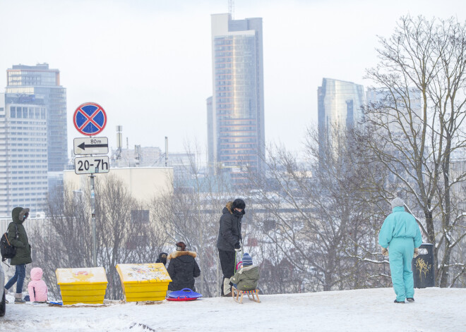 Lietuva varētu atvieglot karantīnas noteikumus daļā pašvaldību