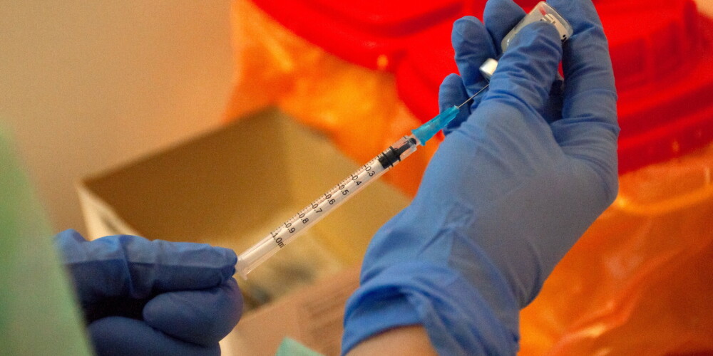 Covid-19: internetā vēlmi vakcinēties izteikuši vairāk nekā 43 000 iedzīvotāju